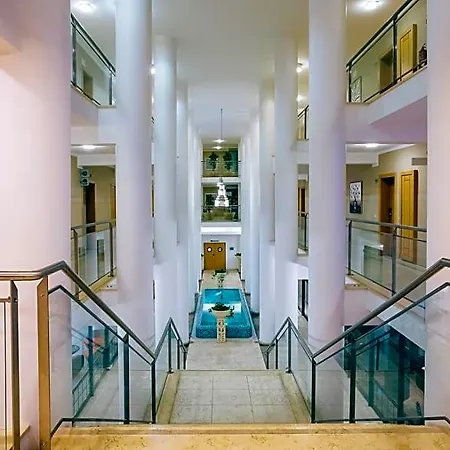 Aparthotel Muthu Royal Park Albatros 3*